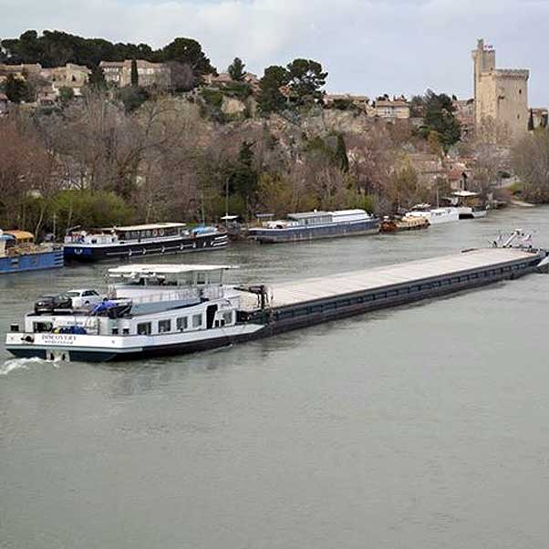 Automoteur 'OCCITANIA' chargé de 2.650 tonnes de charbon à destination du port fluvial de Salaise-sur-Sanne.